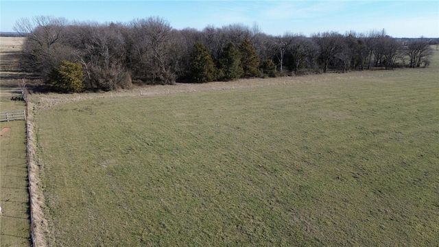 Ruby Hall Road, Gentry, AR 72734