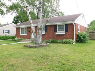 1531 Birch DRIVE, Waukesha, WI 53188