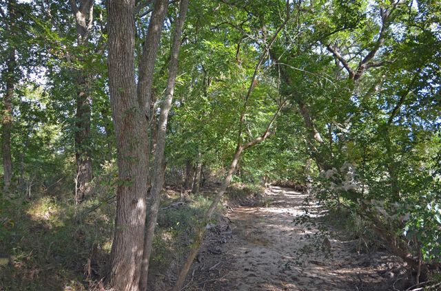 2352 Airport Road, Brenham, TX 77833