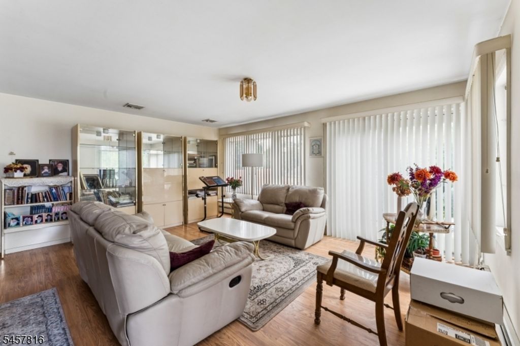 1415 N Wood Ave, Linden City, NJ 07036 — photo 5