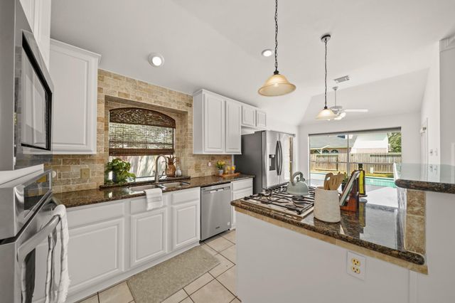 7403 Orchard Hills Lane, Sugar Land, TX 77479