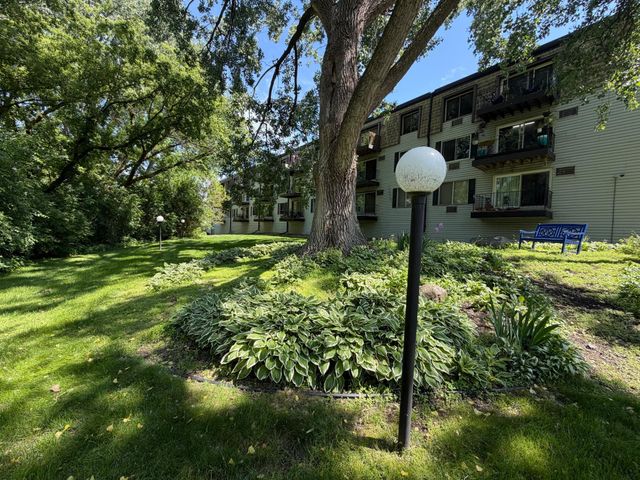 183 Little Canada Road E 217, Little Canada, MN 55117