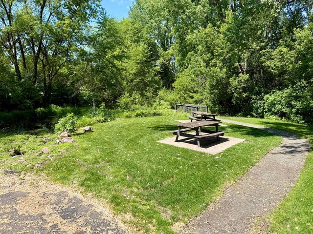 183 Little Canada Road E 217, Little Canada, MN 55117