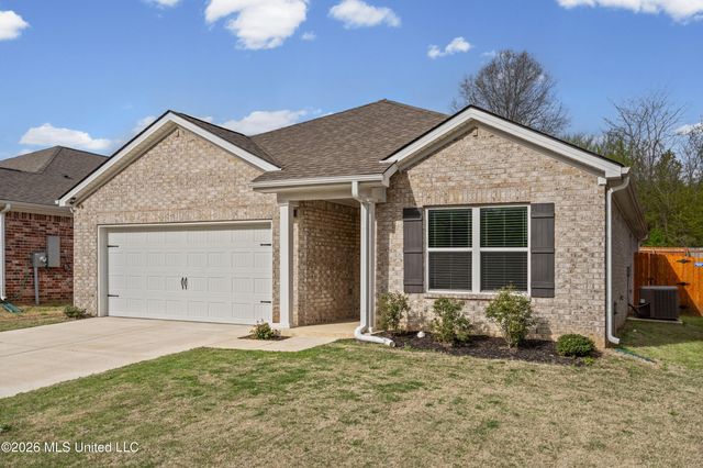 20 Lee Creek Road, Byhalia, MS 38611