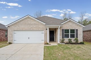 20 Lee Creek Road, Byhalia, MS 38611