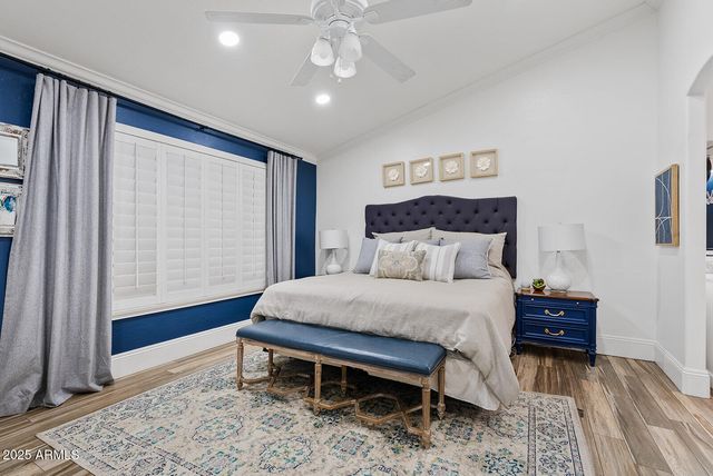 824 N YORK Circle, Mesa, AZ 85213