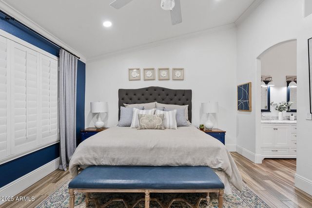 824 N YORK Circle, Mesa, AZ 85213