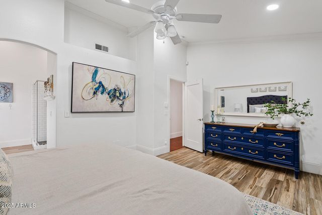 824 N YORK Circle, Mesa, AZ 85213