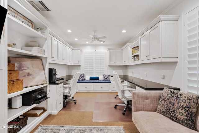 824 N YORK Circle, Mesa, AZ 85213