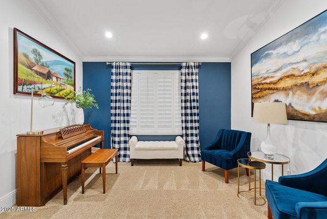 824 N YORK Circle, Mesa, AZ 85213