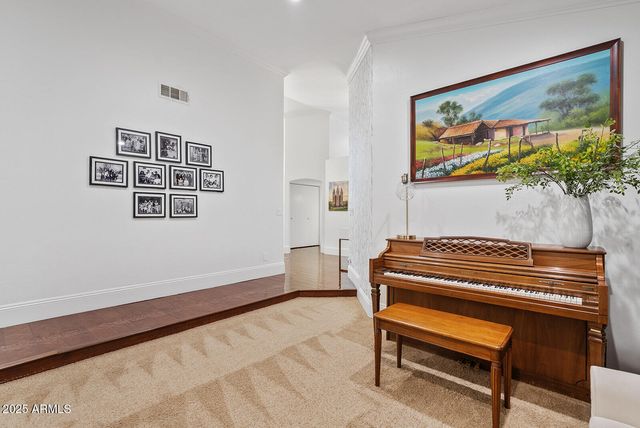 824 N YORK Circle, Mesa, AZ 85213