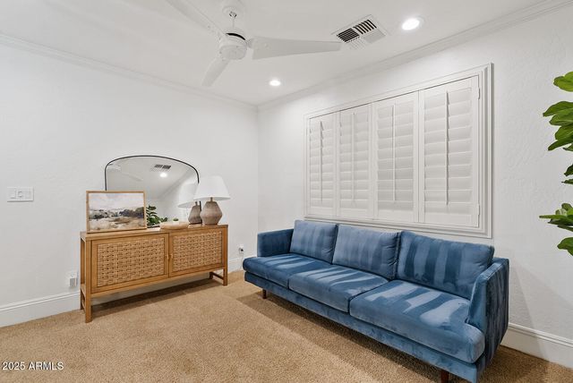 824 N YORK Circle, Mesa, AZ 85213