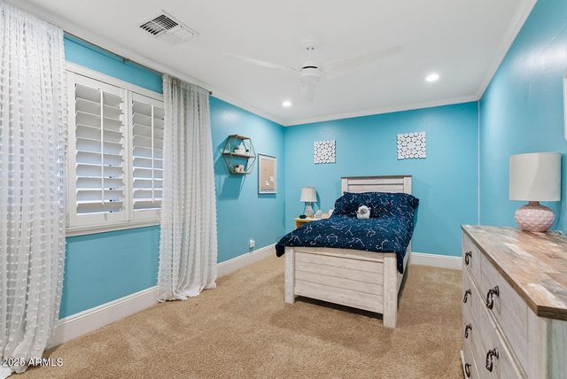 824 N YORK Circle, Mesa, AZ 85213