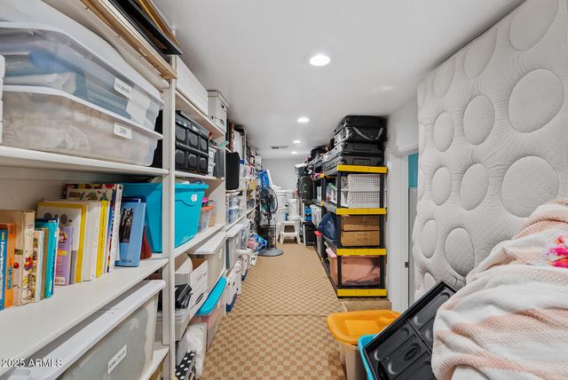 824 N YORK Circle, Mesa, AZ 85213