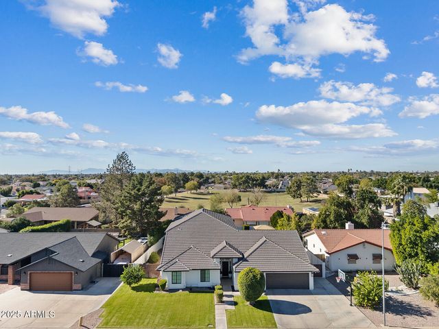 824 N YORK Circle, Mesa, AZ 85213