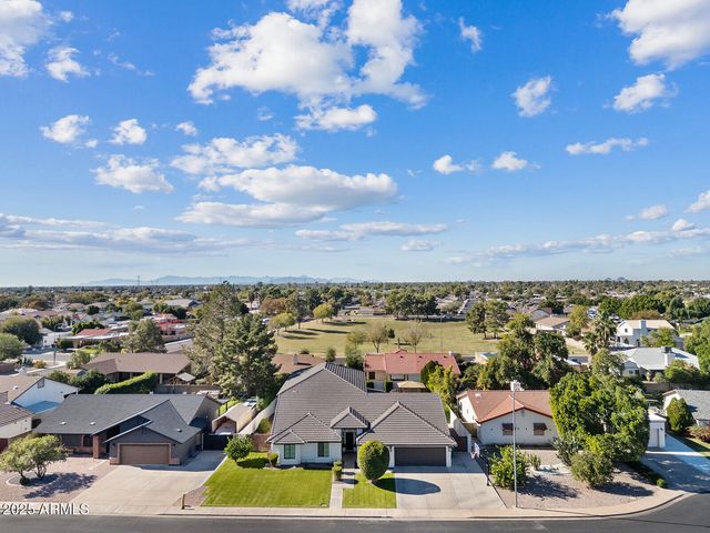 824 N YORK Circle, Mesa, AZ 85213