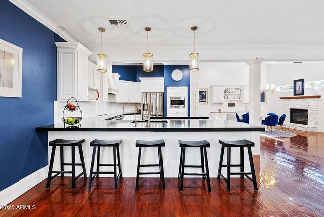 824 N YORK Circle, Mesa, AZ 85213