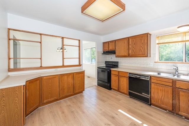 5665 Caren Drive, Ypsilanti, MI 48197
