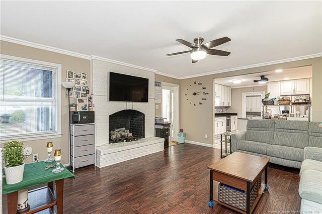 1060 Strickland Bridge Road, Fayetteville, NC 28304