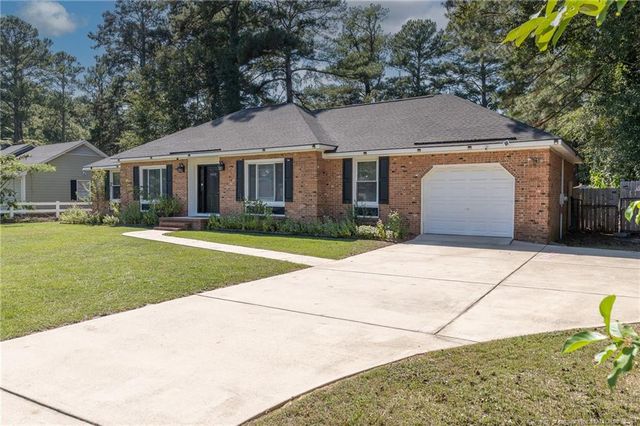 1060 Strickland Bridge Road, Fayetteville, NC 28304