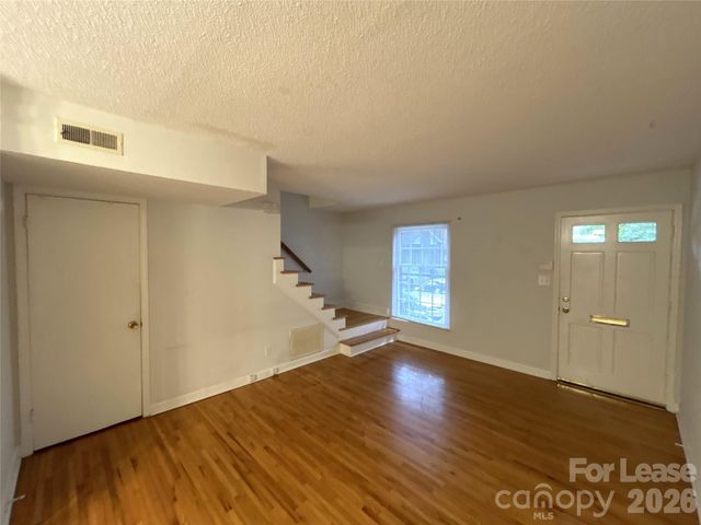 926 Hollywood Street, Charlotte, NC 28211