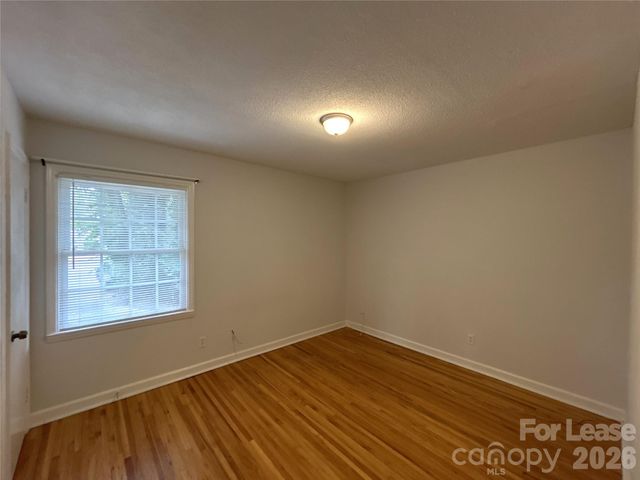 926 Hollywood Street, Charlotte, NC 28211