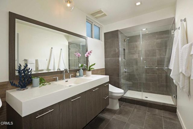 532 W Elk Avenue 5, Glendale, CA 91204