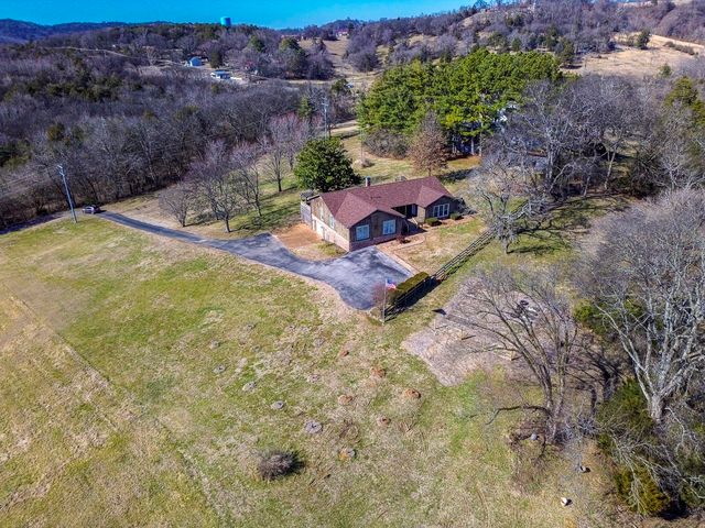 408 McKibbon Ln, Pulaski, TN 38478