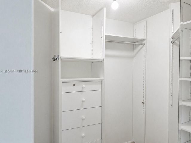 11432 NW 50th Terrace, Doral, FL 33178