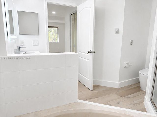 11432 NW 50th Terrace, Doral, FL 33178