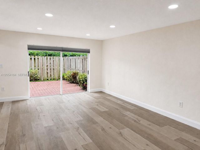 11432 NW 50th Terrace, Doral, FL 33178