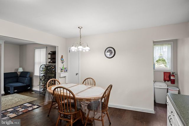 7 LIPPINCOTT AVE, Voorhees, NJ 08043