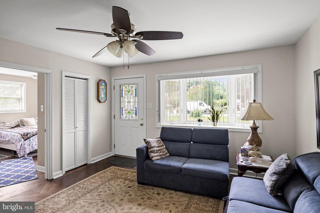 7 LIPPINCOTT AVE, Voorhees, NJ 08043