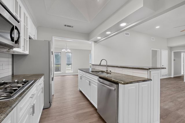 1302 N Yale Boulevard, Richardson, TX 75081
