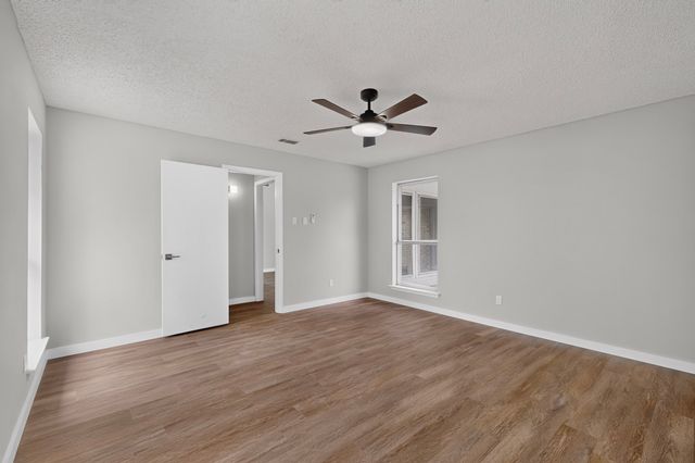 1302 N Yale Boulevard, Richardson, TX 75081