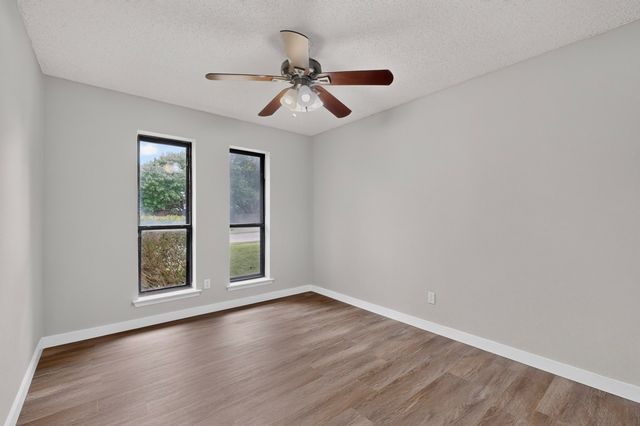 1302 N Yale Boulevard, Richardson, TX 75081