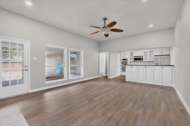 1302 N Yale Boulevard, Richardson, TX 75081