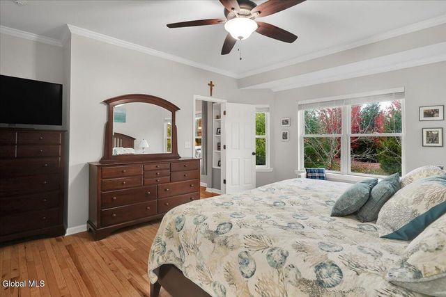 1 Lancaster Court, Halfmoon, NY 12118