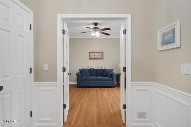 1 Lancaster Court, Halfmoon, NY 12118