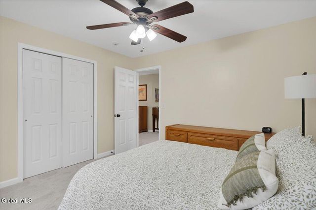 1 Lancaster Court, Halfmoon, NY 12118