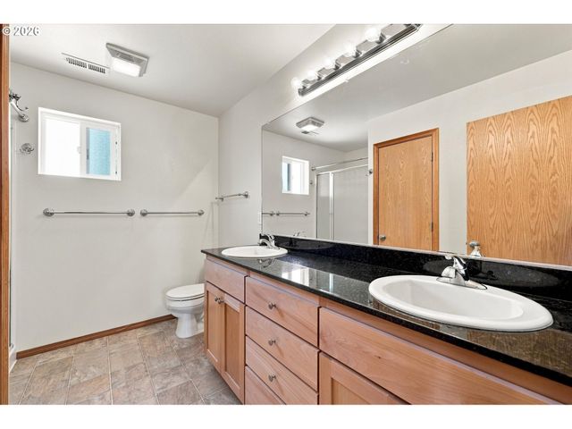 4745 N AMHERST St, Portland, OR 97203