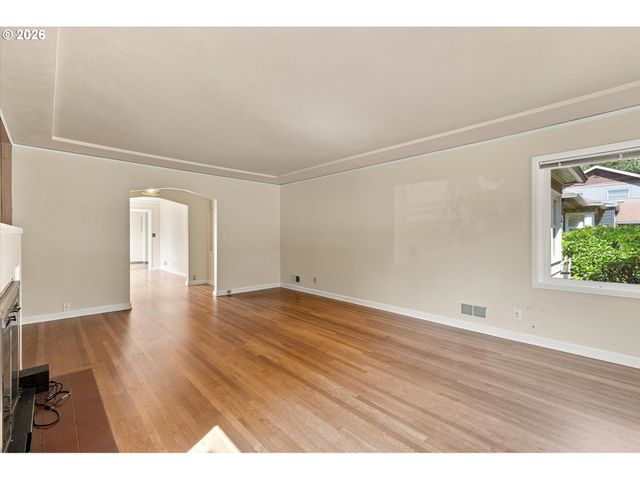 4745 N AMHERST St, Portland, OR 97203