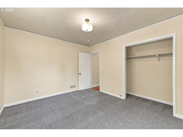 4745 N AMHERST St, Portland, OR 97203