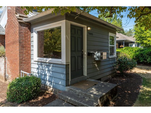 4745 N AMHERST St, Portland, OR 97203
