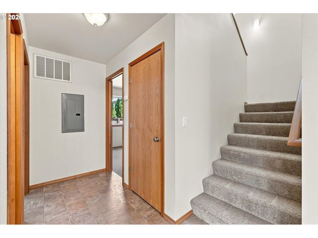 4745 N AMHERST St, Portland, OR 97203