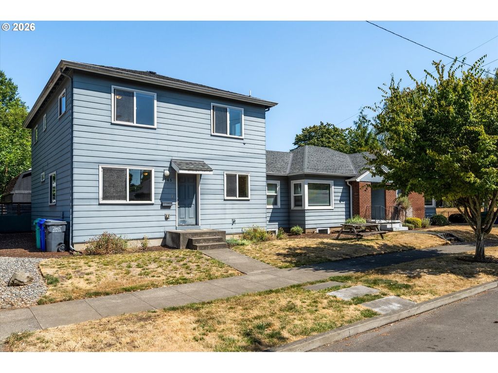 4745 N AMHERST St, Portland, OR 97203