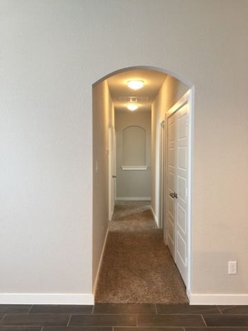 1013 Skyview Court, Midlothian, TX 76065