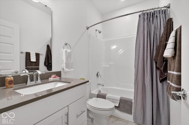 1405 Lake Haven Lane, Westfield, IN 46074
