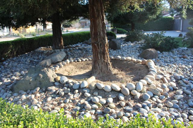 445 E Chevy Chase Drive E, Tulare, CA 93274