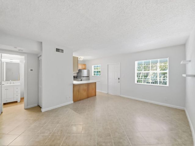 2660 NE 8TH Avenue 314, Wilton Manors, FL 33334